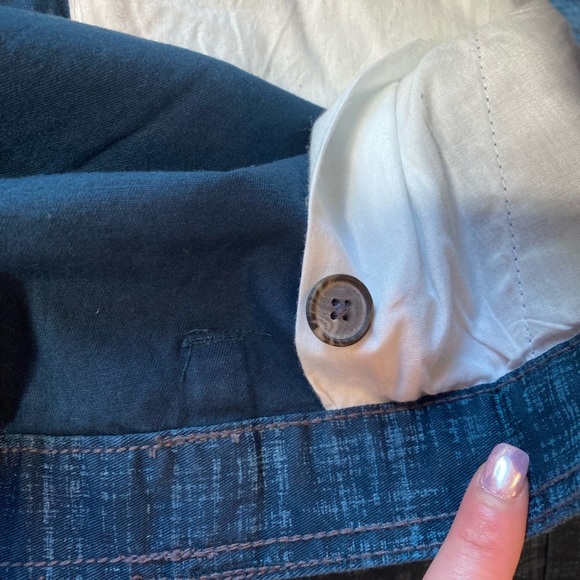 Basic Editions men's cargo shorts with a blue plaid pattern. - Picture 7 of 10